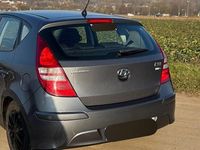 Gebraucht Hyundai i30 109 PS (80 kW) 2010 Grau Kleinwagen