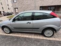 Gebraucht Ford Focus 75 PS (55 kW) 2004 Grau Kleinwagen