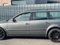 Usata VW Passat 131 CV (96 kW) 2004 Grigio Station wagon