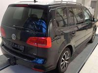 Gebraucht VW Touran Style 140 PS (102 kW) 2012 Schwarz Van / Kleinbus