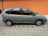 Second-hand Renault Scénic Expression 107 CP (78 kW) 2002 Verde Monovolum