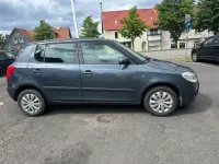 Gebraucht Skoda Fabia Ambiente 70 PS (51 kW) 2009 Grau Limousine