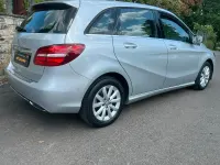 Gebraucht Mercedes B180 122 PS (89 kW) 2015 Silber Kleinwagen