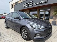 Gebraucht Hyundai i20 Advantage 84 PS (61 kW) 2020 Silber Kleinwagen