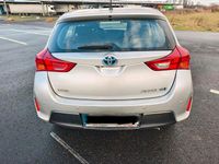 Gebraucht Toyota Auris Hybrid Edition 136 PS (100 kW) 2013 Silber Kleinwagen