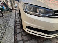 Second-hand VW Touran 2017 Galben Monovolum