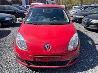 Gebraucht Renault Twingo Authentique 58 PS (42 kW) 2008 Hellrot Kleinwagen