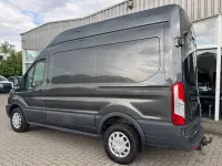 Gebraucht Ford Transit Trend 170 PS (125 kW) 2017 Grau Van / Kleinbus