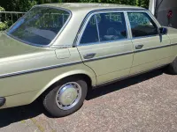 Gebraucht Mercedes 200 109 PS (80 kW) 1981 Grün Limousine