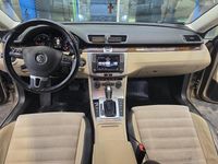 Gebraucht VW Passat 184 PS (135 kW) 2015 Gold Limousine