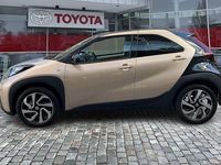 Neu Toyota Aygo X 72 PS (52 kW) 2025 Beige SUV