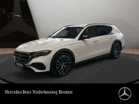 Second-hand Mercedes E300 Night 197 CP (144 kW) 2025 Alb Berlinǎ