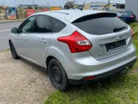 Gebraucht Ford Focus Trend 140 PS (102 kW) 2013 Grau Limousine