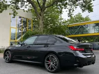 Gebraucht BMW 320 M Sport 190 PS (139 kW) 2025 Black sapphire metallic Limousine