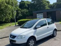 Gebraucht VW Fox Basis 54 PS (39 kW) 2008 Weiß Kleinwagen