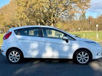 Gebraucht Ford Fiesta Ambiente 82 PS (60 kW) 2010 Kleinwagen