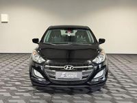 Gebraucht Hyundai i30 Classic 101 PS (74 kW) 2016 Schwarz Limousine