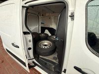 Gebraucht Peugeot Partner 75 PS (55 kW) 2018 Weiß Van / Kleinbus