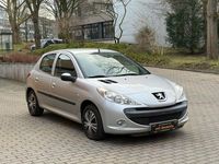 Gebraucht Peugeot 206+ 60 PS (44 kW) 2012 Lackierung aluminiumgrau/meta Kleinwagen