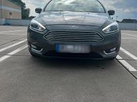 Usata Ford Focus 116 CV (85 kW) 2015 Grigio Station wagon