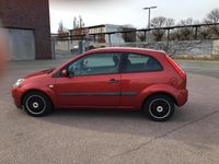 Gebraucht Ford Fiesta 69 PS (50 kW) 2006 Rot Kleinwagen