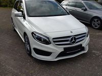 Gebraucht Mercedes B180 AMG line 122 PS (89 kW) 2018 Weiß Van / Kleinbus
