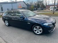 Gebraucht BMW 530 Sport Line 245 PS (180 kW) 2010 Blau Kombi