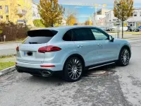 Second-hand Porsche Cayenne 262 CP (192 kW) 2015 Argintiu SUV