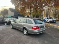 Gebraucht Mercedes E220 150 PS (110 kW) 2004 Cubanitsilber  metallic Kombi