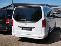 Gebraucht Mercedes V220 AMG 163 PS (119 kW) 2023 Weiß Van / Kleinbus