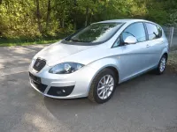 Używany Seat Altea Copa 105 KM (77 kW) 2013 Srebrny Sedan/Limuzyna