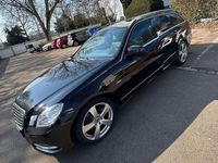 Gebraucht Mercedes E200 Avantgarde 184 PS (135 kW) 2010 Schwarz Limousine