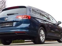 gebraucht VW Passat Variant BUSINESS+DSG+NAV+ACC+LANE+SIDE+AHK+APP+VZE+MEMORY+