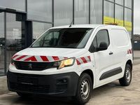 Gebraucht Peugeot Partner Premium 102 PS (75 kW) 2021 Weiß Van / Kleinbus