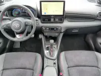 Neu Toyota Yaris Sport 131 PS (96 kW) 2026 Grau Kleinwagen