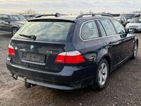 Gebraucht BMW 520 Sport Line 163 PS (119 kW) 2009 Blau Kombi