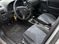 Gebraucht Opel Astra 101 PS (74 kW) 2000 Silber Limousine