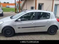 Używany Renault Clio III Privilege 111 KM (81 kW) 2005 Srebrny Sedan/Limuzyna