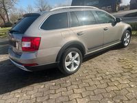 Gebraucht Skoda Octavia Scout 184 PS (135 kW) 2014 Kombi