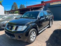 Second-hand Nissan Navara 2010 Negru Pickup