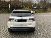 Gebraucht Jeep Compass Limited 170 PS (125 kW) 2018 Weiß SUV