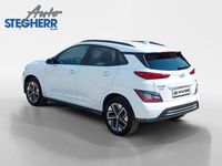 Gebraucht Hyundai Kona Trend 100 kW (136 PS) 2022 Weiß SUV
