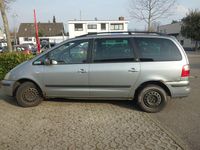 Gebraucht Ford Galaxy Ghia 131 PS (96 kW) 2003 Silber Van / Kleinbus