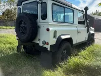 Gebraucht Land Rover Defender SE 122 PS (89 kW) 2004 Weiß Kombi