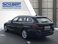 Gebraucht BMW 520 184 PS (135 kW) 2022 Schwarz ii/bonnet fluid black Kombi