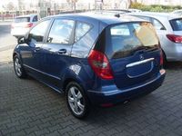 Gebraucht Mercedes A160 Avantgarde 95 PS (69 kW) 2011 Blau Van / Kleinbus