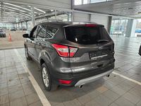 Gebraucht Ford Kuga Titanium 150 PS (110 kW) 2019 Grau SUV
