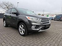 Gebraucht Ford Kuga Titanium 179 PS (131 kW) 2016 Grau SUV