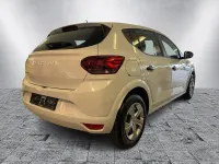 Gebraucht Dacia Sandero Essentiel 91 PS (66 kW) 2023 Weiß Limousine