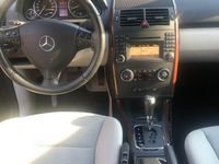 Gebraucht Mercedes A200 Elegance 136 PS (100 kW) 2010 Grau Van / Kleinbus